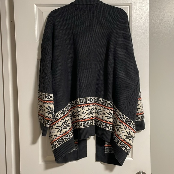 Davi & Dani Winter Cardigan - Picture 5 of 5